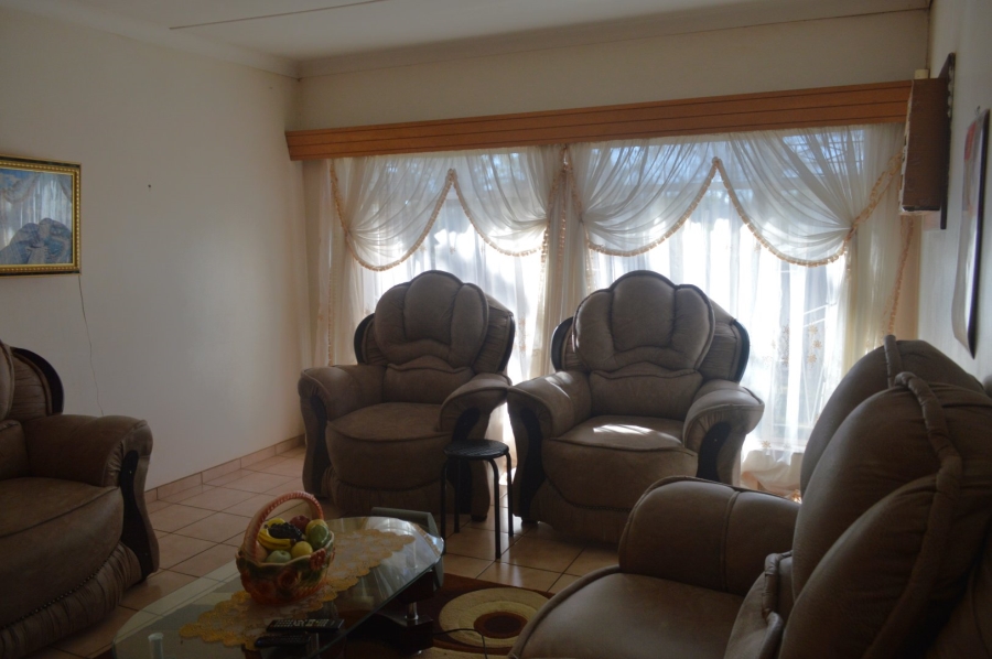 3 Bedroom Property for Sale in La Hoff North West